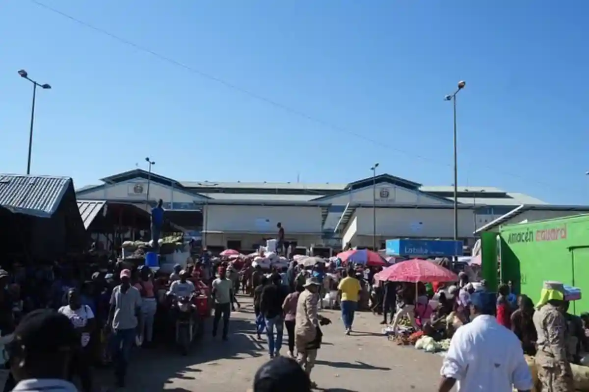 Restricción de Haití sorprende comercio de Dajabón Restricción de Haití sorprende comercio de Dajabón