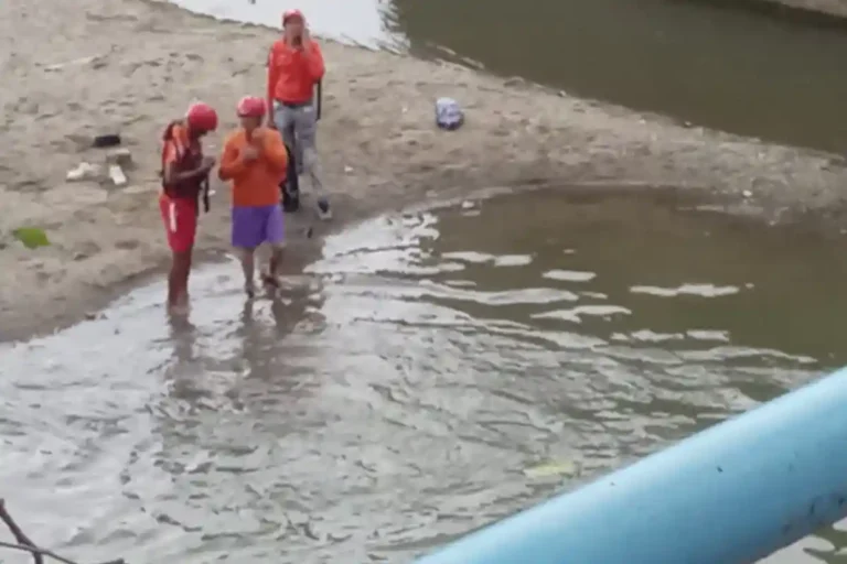 Recuperan cadáver de adolescente en río Yaque Recuperan cadáver de adolescente en río Yaque