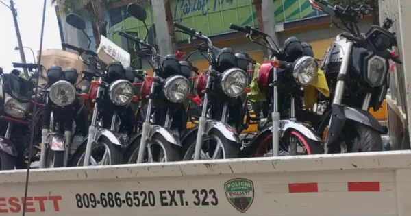 INTRANT y DIGESETT fiscalizan 158 motociclistas INTRANT y DIGESETT fiscalizan 158 motociclistas