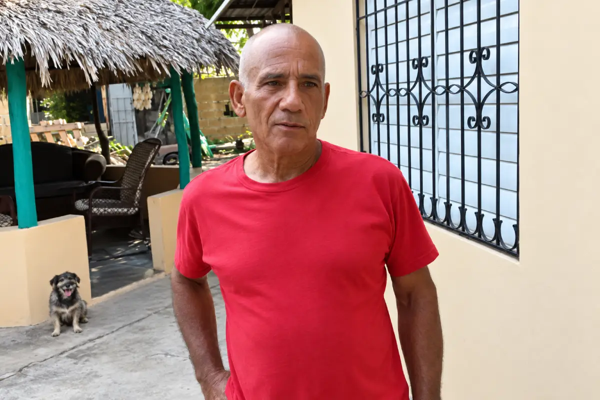 Asaltan a regidor y su esposa en Villa González Asaltan a regidor y su esposa en Villa González
