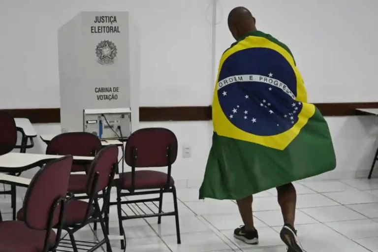 Lula y Flávio Bolsonaro van a segunda vuelta en Brasil