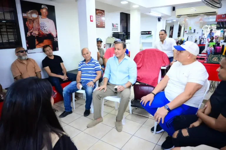 Abel Martínez promete deportaciones si llega al poder Abel Martínez promete deportaciones si llega al poder