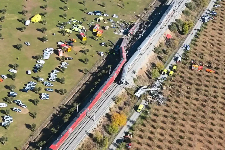 Ascienden a 68 los muertos por el choque de trenes en Toledo