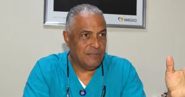 Luis Rosario llama a prevenir leptospirosis ante inundaciones