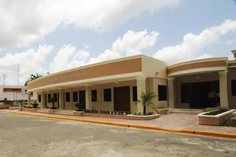 palacio de justicia hermanas mirabal