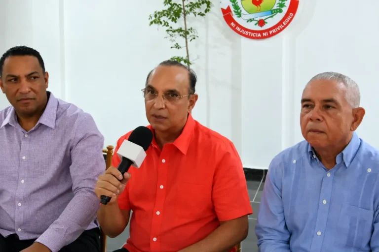 Quique Antún propone candidato presidencial del PRSC