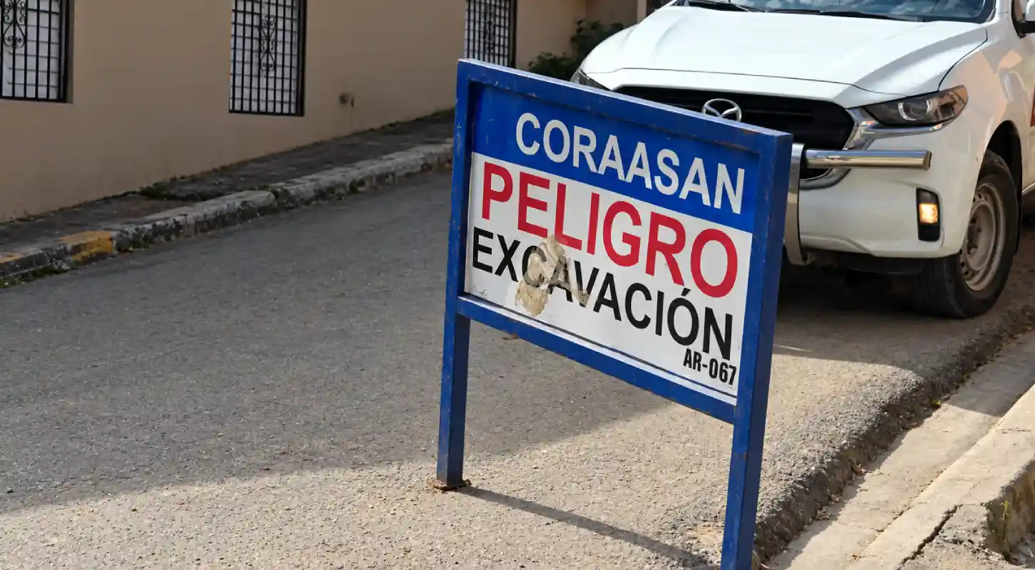 Residentes del Reparto Aracena denuncian semanas sin agua y calles deterioradas Residentes del Reparto Aracena denuncian semanas sin agua y calles deterioradas