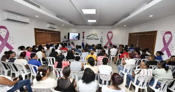 Zona Franca de Puerto Plata ofrece evaluaciones y orientación sobre cáncer de mama